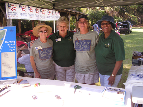 2009 river beach sweep